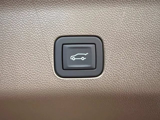 New 2026 GMC Yukon XL Denali w/ Denali Reserve Package AWD/4WD image 27