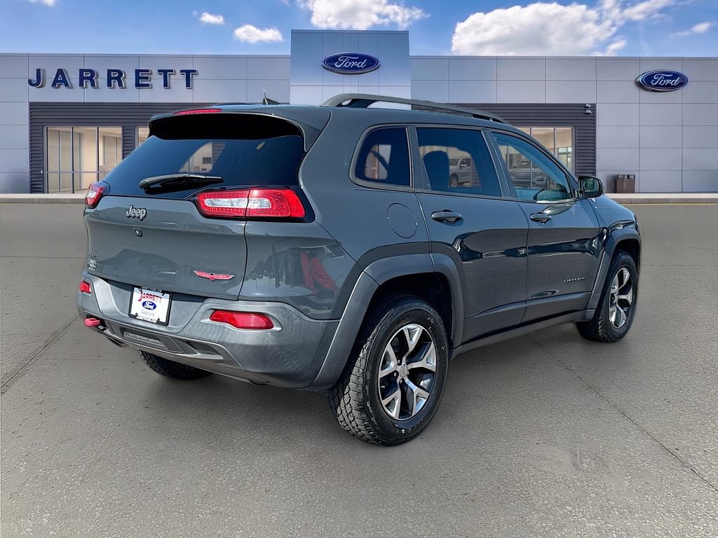 Used 2016 Jeep Cherokee Trailhawk AWD/4WD image 7