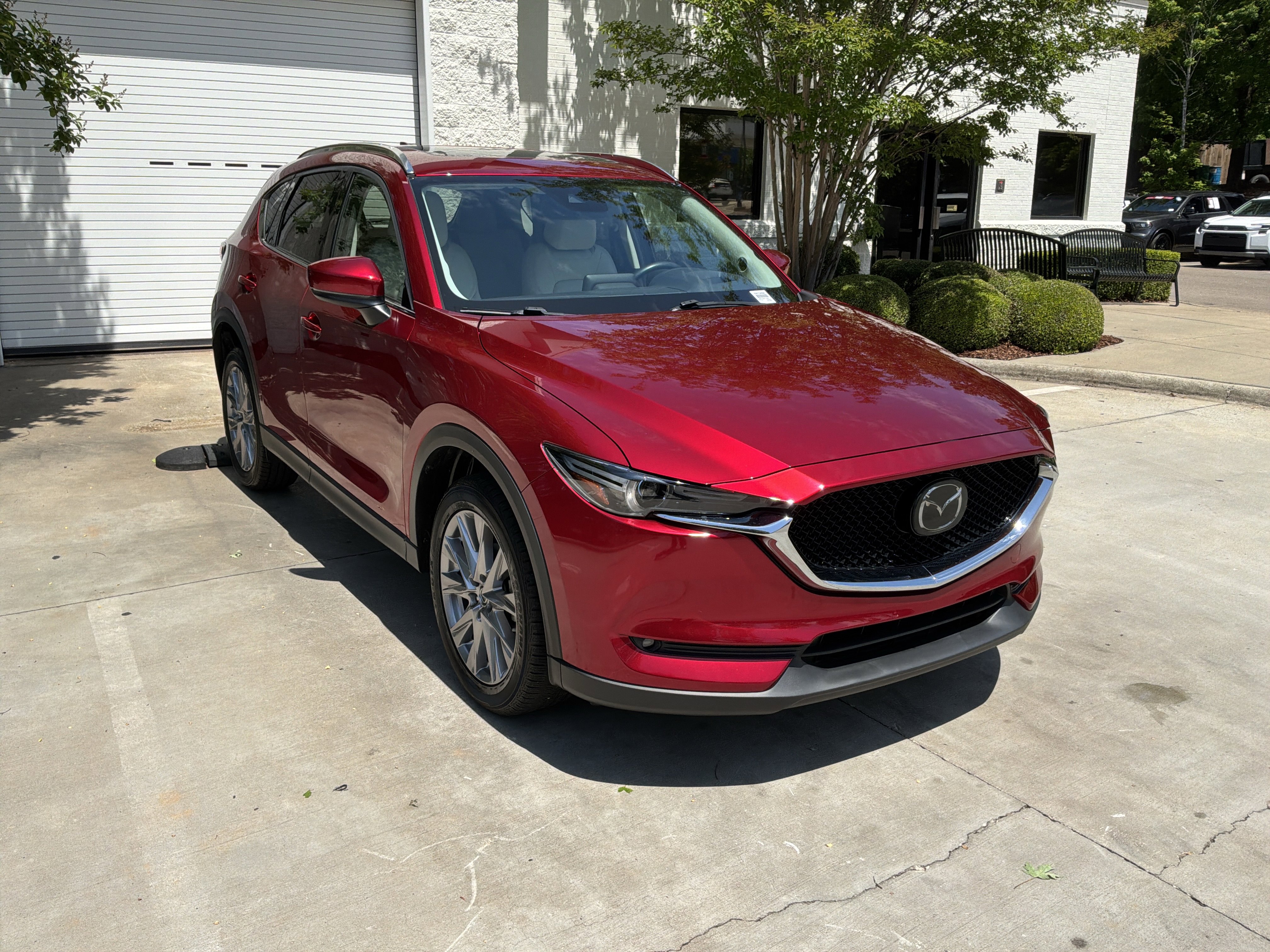 Used 2019 MAZDA CX-5 Grand Touring w/ GT Premium Package FWD image 2