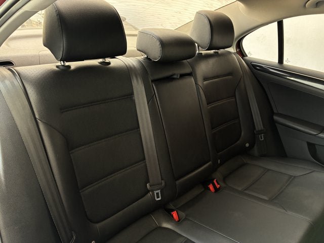 Used 2017 Volkswagen Jetta SEL FWD image 27