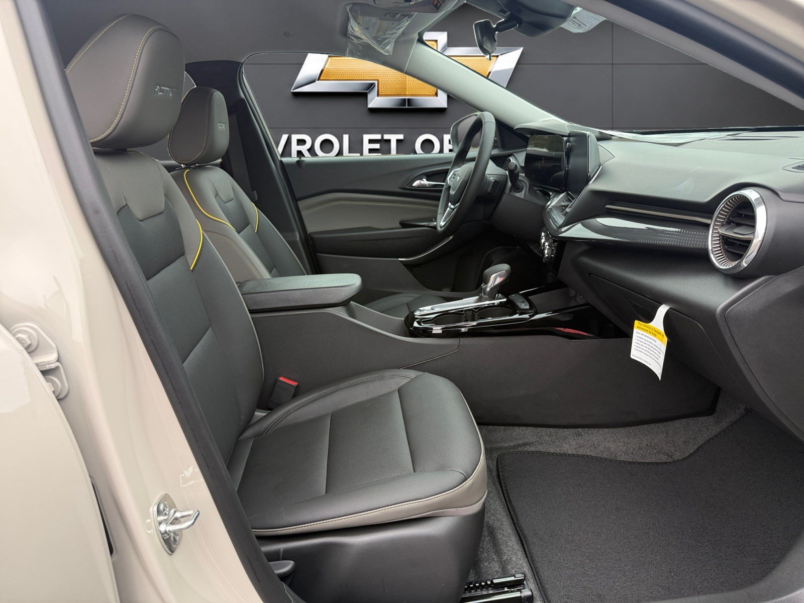 New 2026 Chevrolet Trax ACTIV w/ Driver Confidence Package FWD image 13