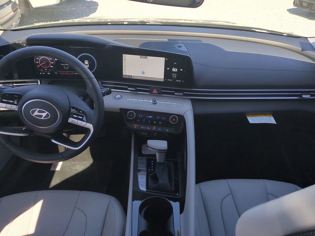 New 2026 Hyundai Elantra Limited FWD image 17