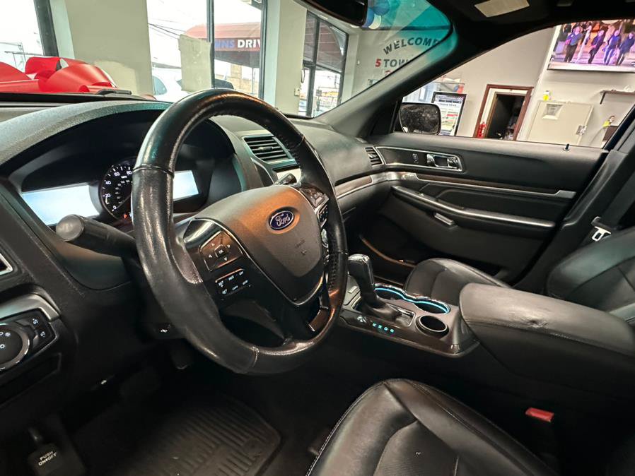 Used 2016 Ford Explorer Limited FWD image 20