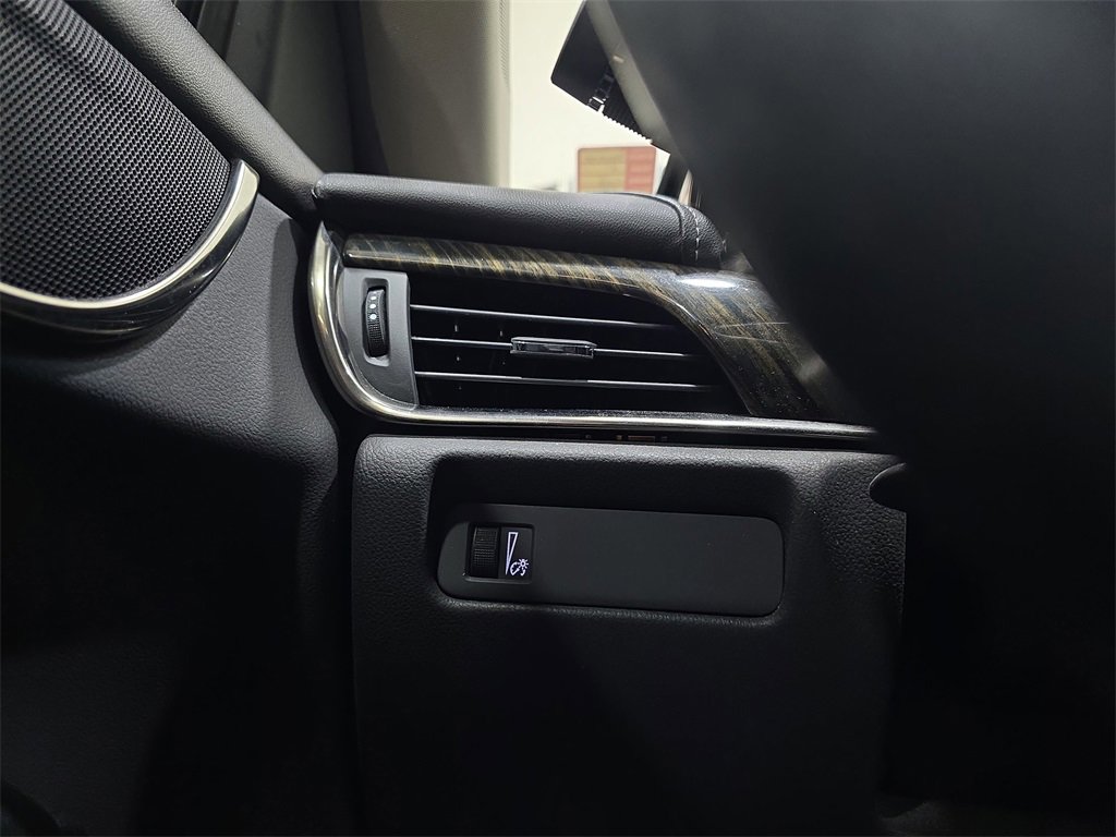 Used 2018 Cadillac ATS 2.0T AWD Coupe image 24