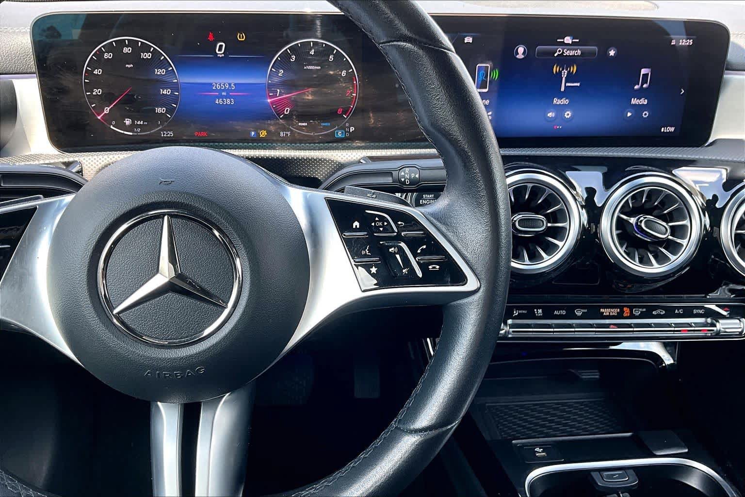 Used 2025 Mercedes-Benz CLA 250 image 25