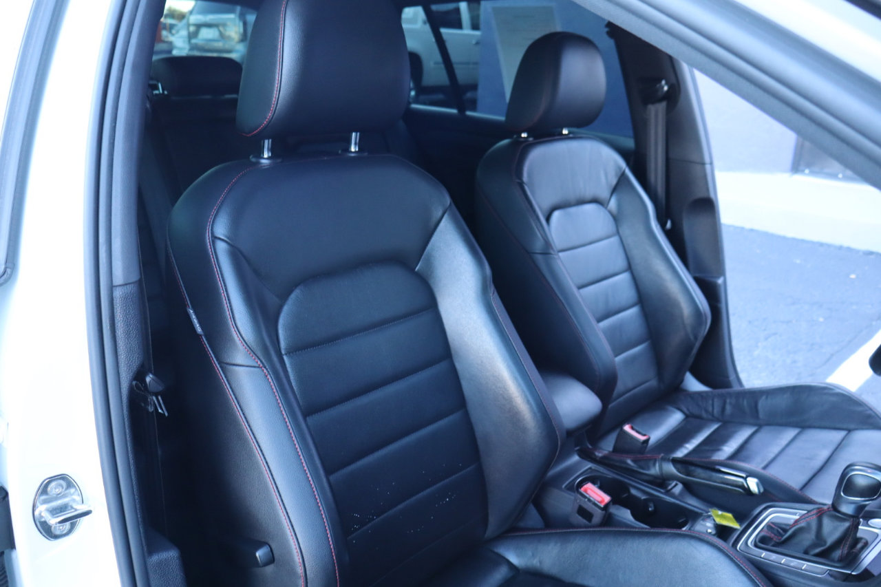 Used 2021 Volkswagen GTI Autobahn image 38