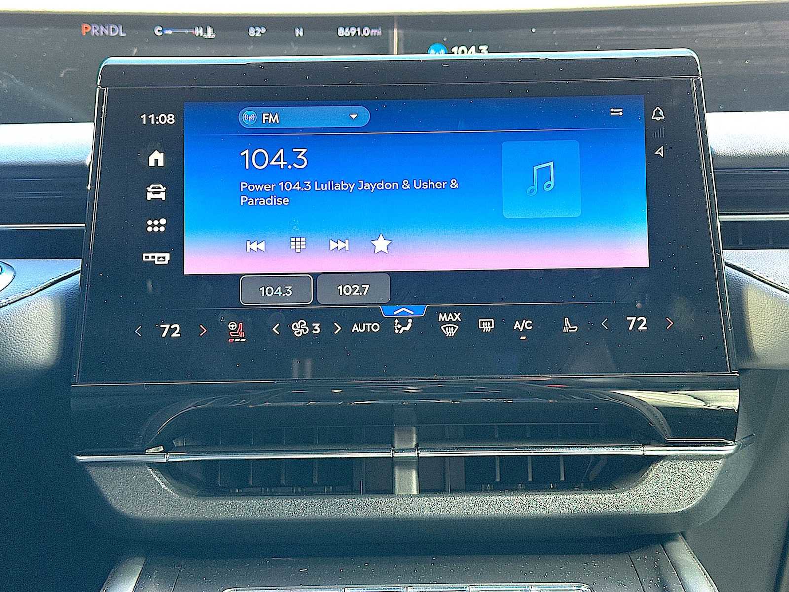 Used 2024 Lincoln Nautilus Reserve w/ Equipment Group 202A image 4