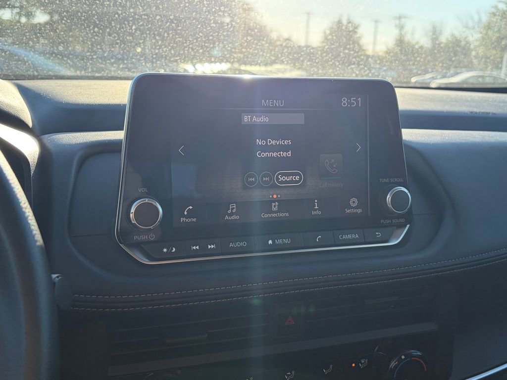 Certified 2025 Nissan Rogue S image 17