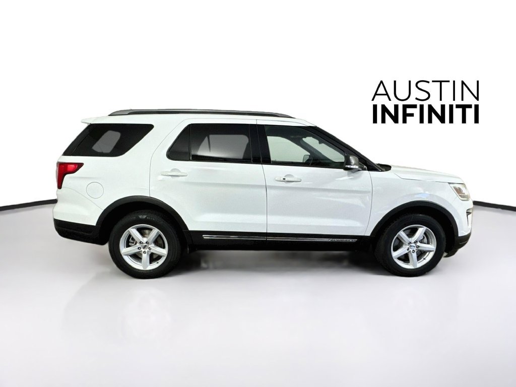 Used 2019 Ford Explorer XLT w/ Equipment Group 201A FWD image 8