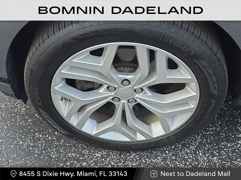 Used 2020 Land Rover Range Rover Evoque R-Dynamic SE image 8