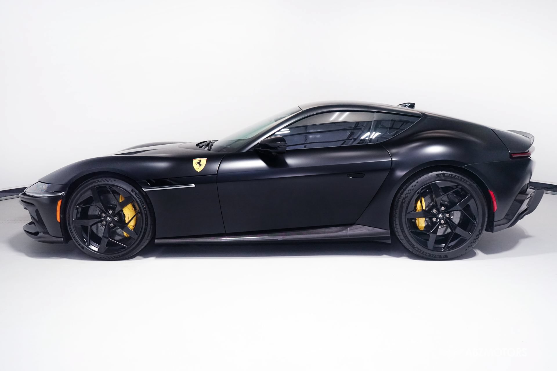 Used 2025 Ferrari 12Cilindri RWD image 5