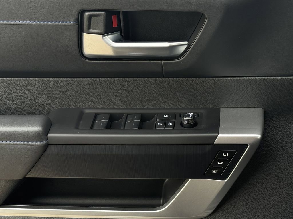 Used 2025 Toyota Tundra Platinum image 25