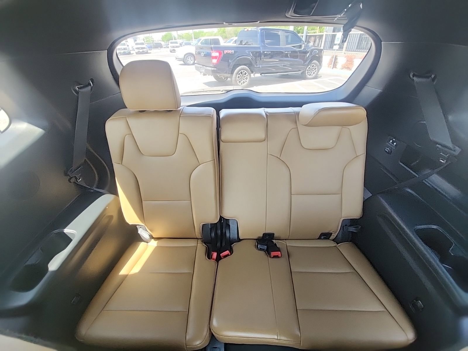 Used 2021 Kia Telluride SX w/ Towing Package FWD image 9