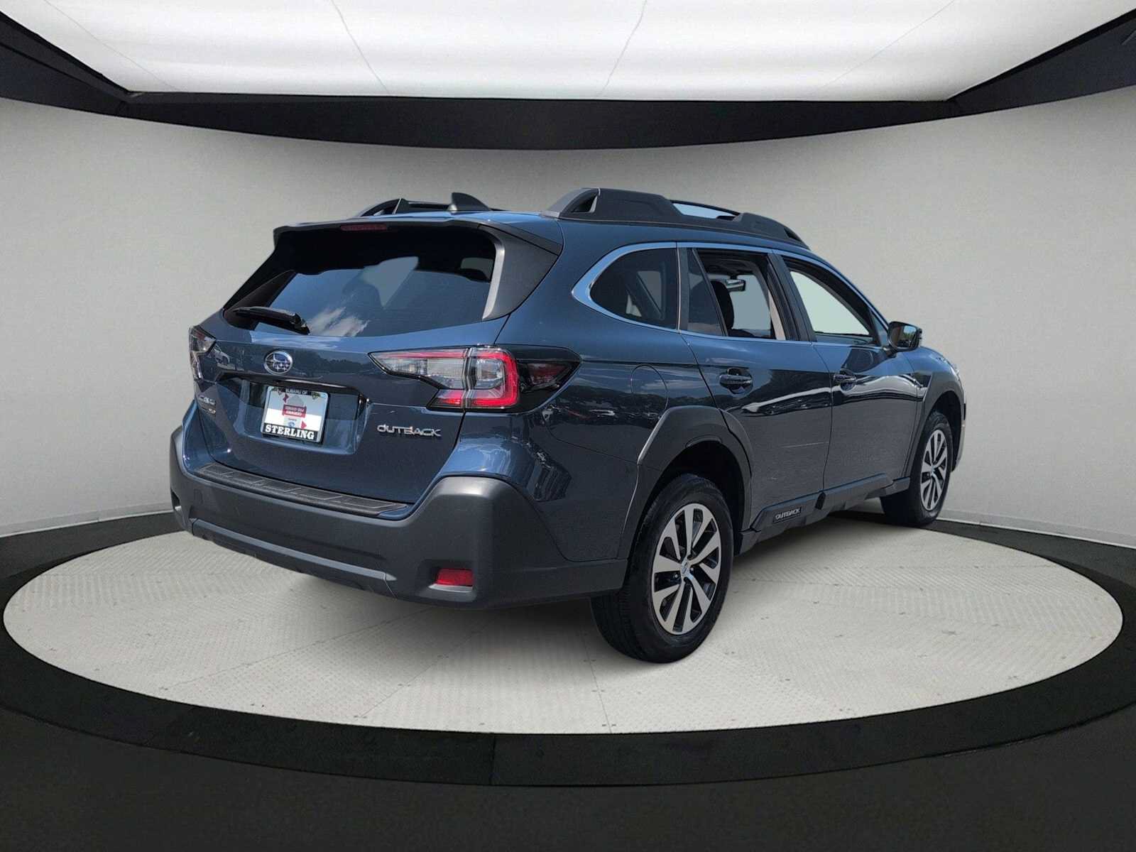 Used 2024 Subaru Outback Premium w/ Popular Package #1A AWD/4WD image 8