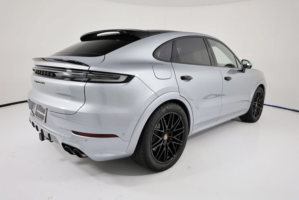 New 2026 Porsche Cayenne GTS AWD/4WD image 7