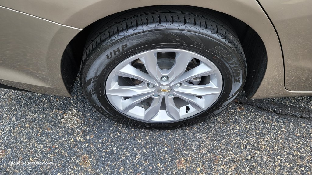Used 2023 Chevrolet Malibu LT FWD image 13