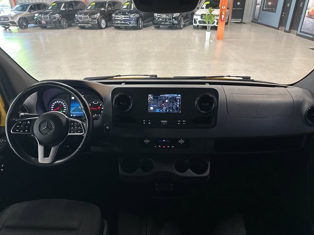 Used 2021 Mercedes-Benz Sprinter 2500 image 13