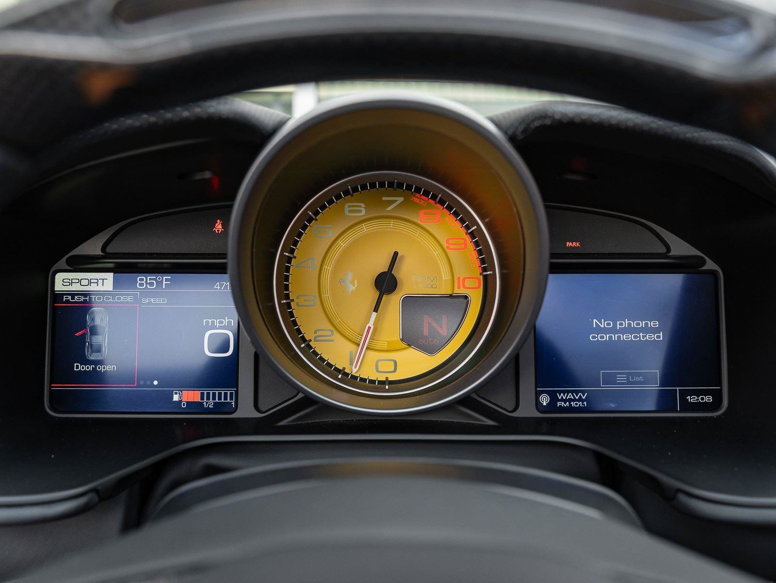 Used 2019 Ferrari Portofino RWD image 53
