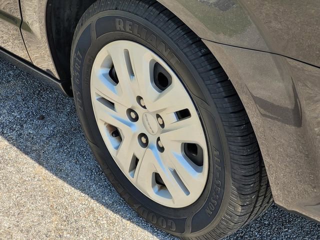 Used 2019 Dodge Grand Caravan SE w/ UConnect Hands-Free Group image 8