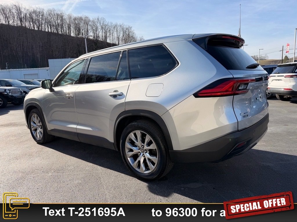 Used 2024 Toyota Grand Highlander Limited image 7