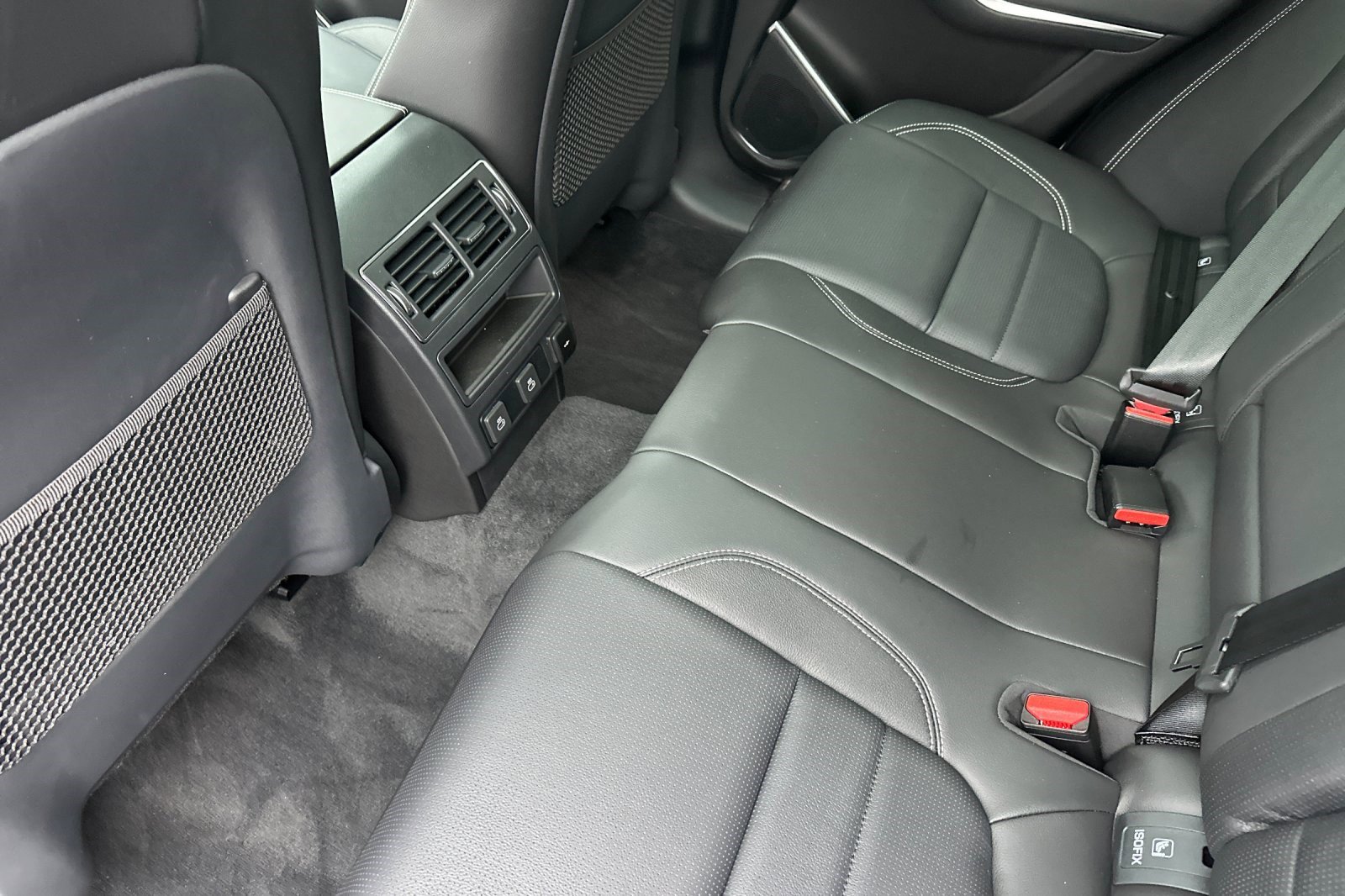 New 2025 Jaguar F-PACE R-Dynamic S image 16