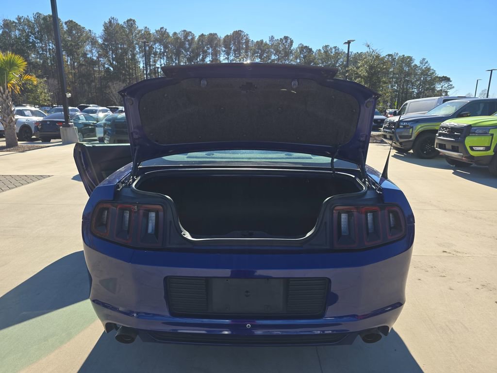 Used 2014 Ford Mustang Coupe image 16