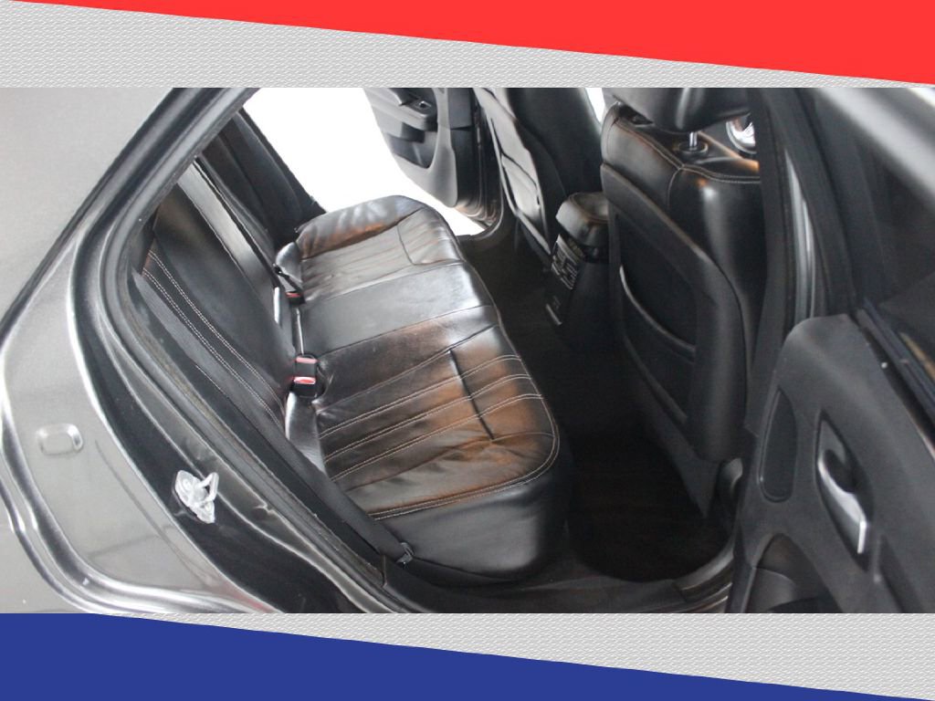 Used 2016 Chrysler 300 S image 26