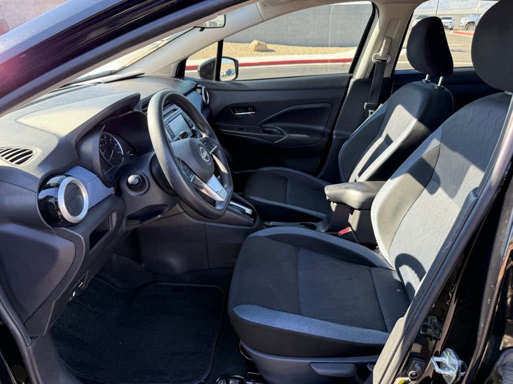 Used 2023 Nissan Versa SV image 11