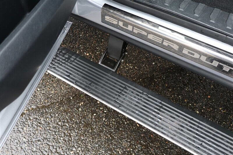 Used 2020 Ford F350 Lariat w/ Tremor Off-Road Package image 10