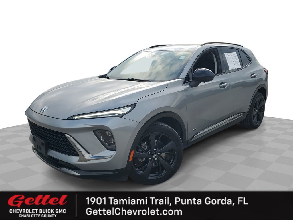 Used 2025 Buick Envision Sport Touring image 1