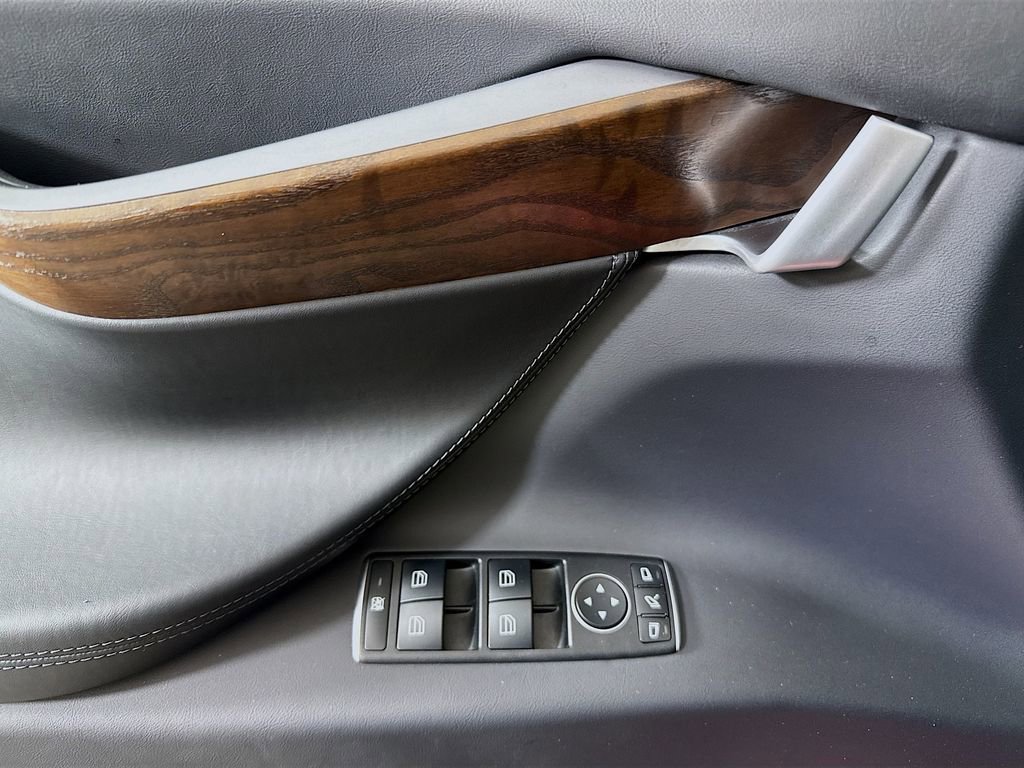 Used 2020 Tesla Model X Long Range image 18