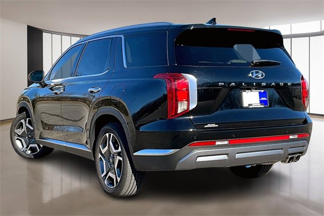 Used 2025 Hyundai Palisade Limited image 4