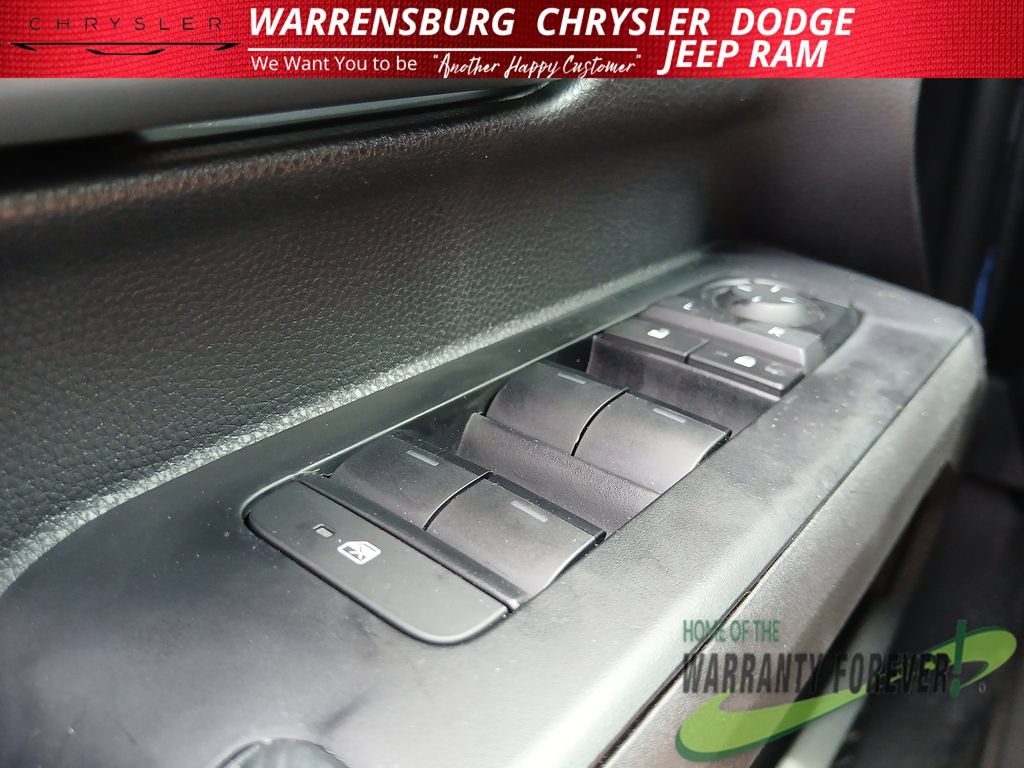 Used 2026 Toyota Tacoma Limited AWD/4WD image 32