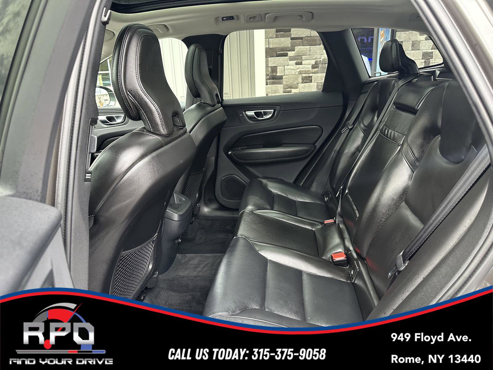 Used 2019 Volvo XC60 T5 Momentum w/ Protection Package image 26