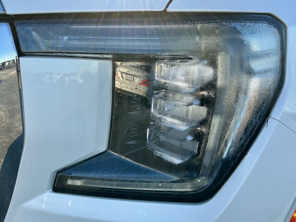 Used 2021 GMC Yukon XL SLT w/ SLT Luxury Plus Package image 10