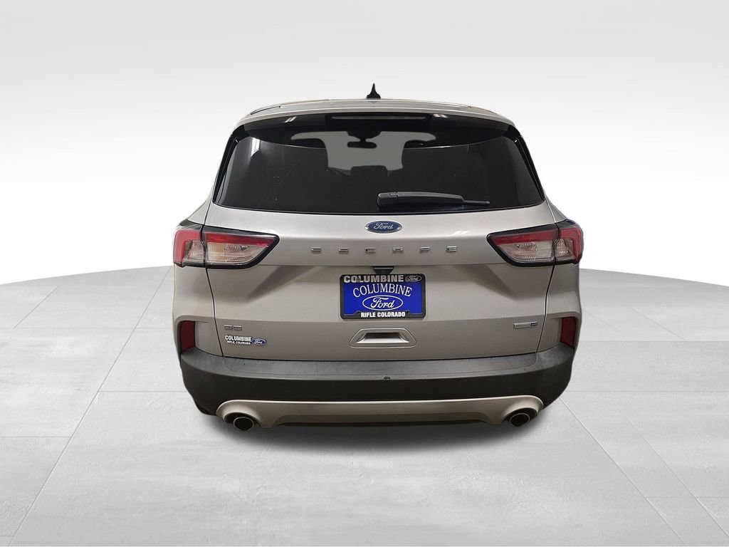Used 2020 Ford Escape SE image 3