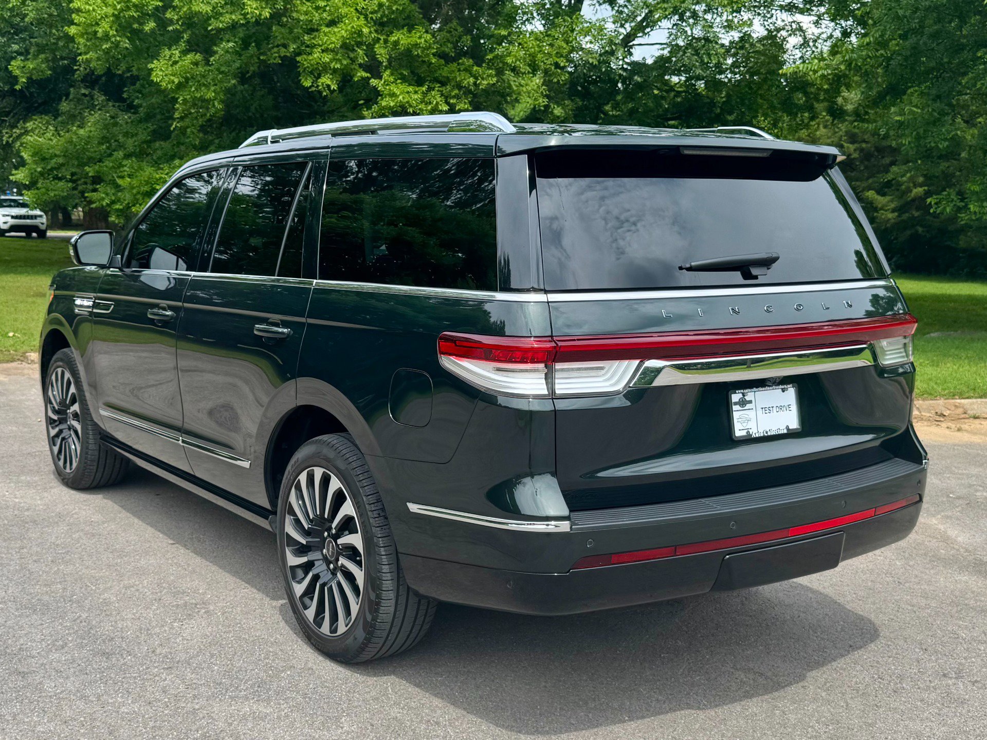Used 2022 Lincoln Navigator Black Label image 4