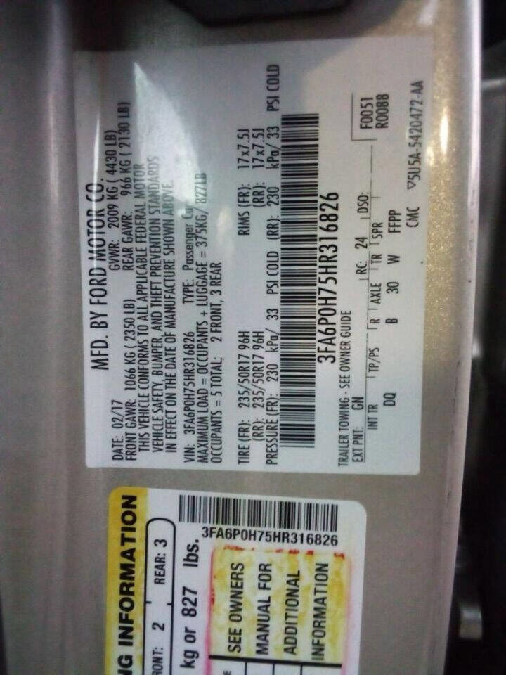 Used 2017 Ford Fusion SE image 43