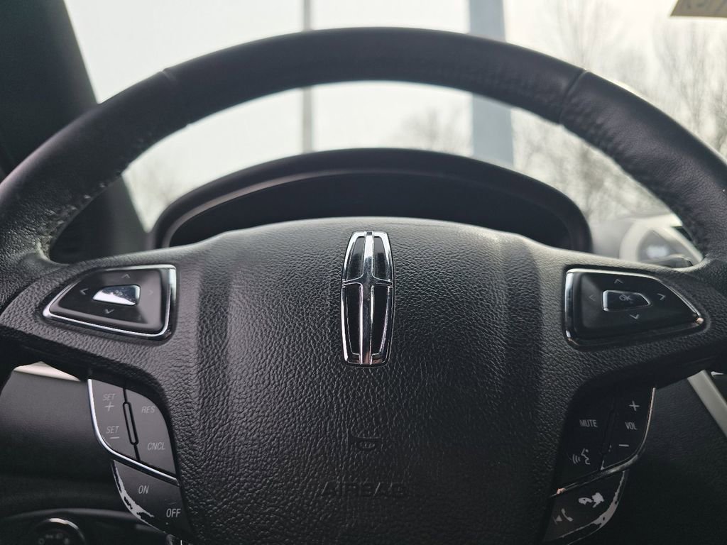 Used 2018 Lincoln MKC Premiere image 26