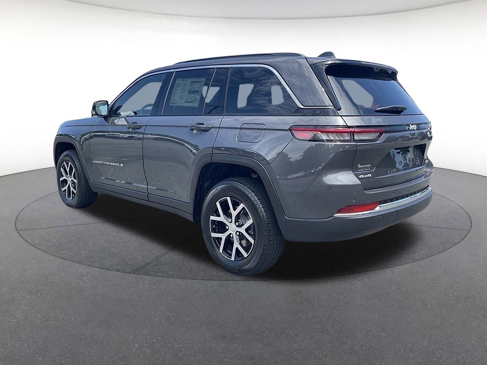 New 2025 Jeep Grand Cherokee Limited w/ Luxury Tech Group II image 25