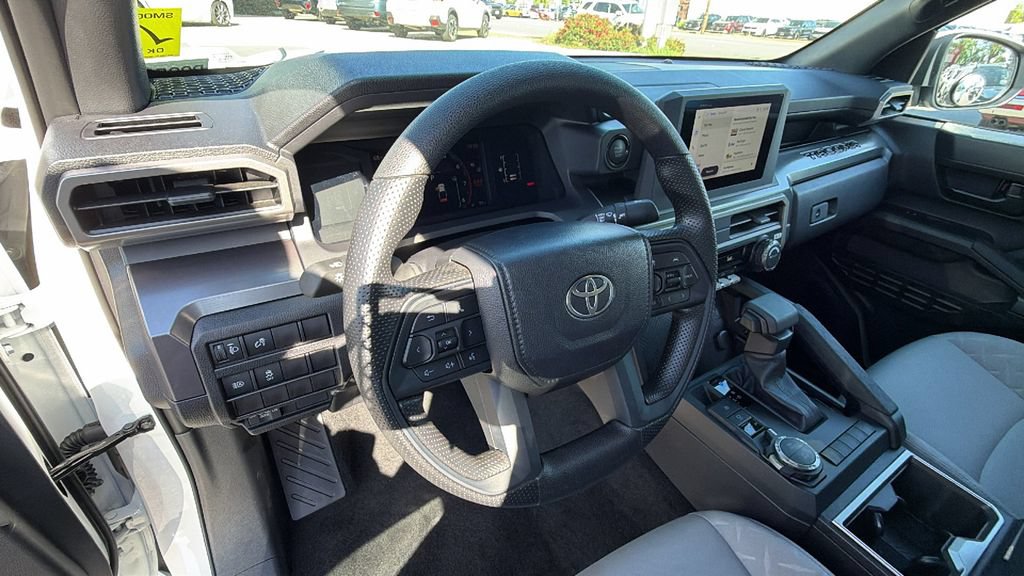 Used 2026 Toyota Tacoma SR5 AWD/4WD image 31