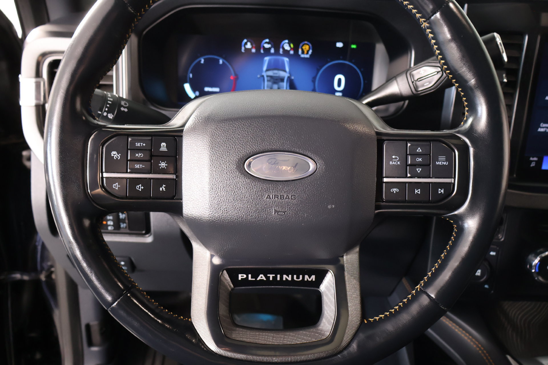 Used 2023 Ford F250 Platinum AWD/4WD image 3
