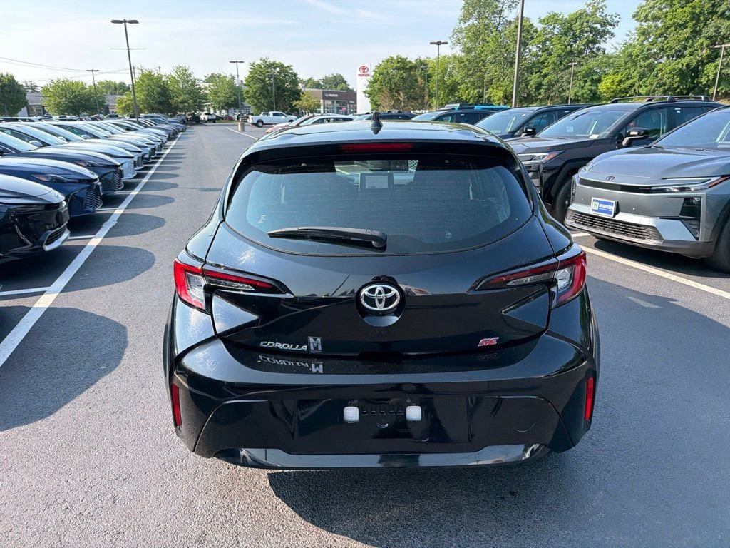 Certified 2025 Toyota Corolla SE FWD image 7