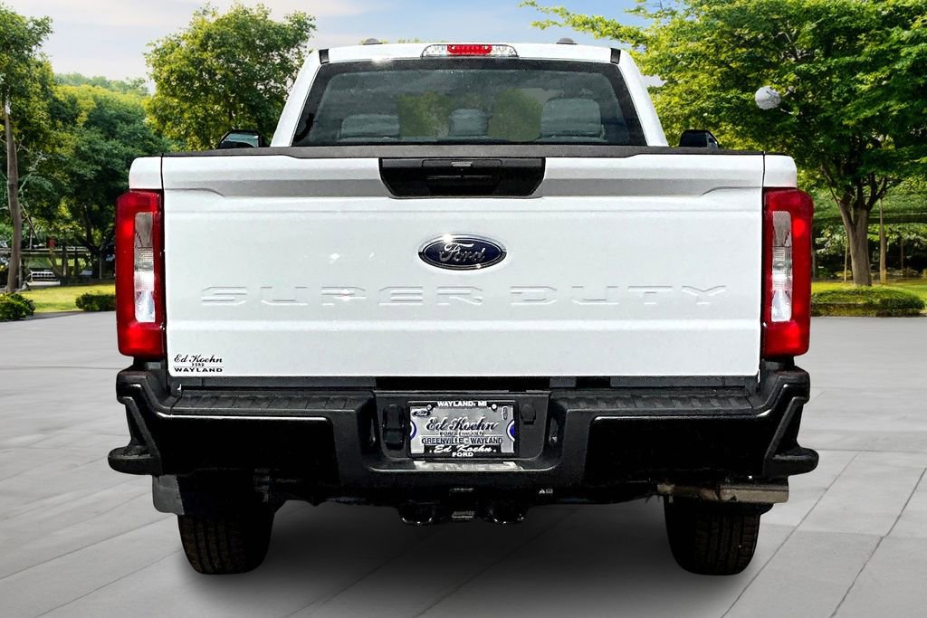 New 2026 Ford F250 XL image 4