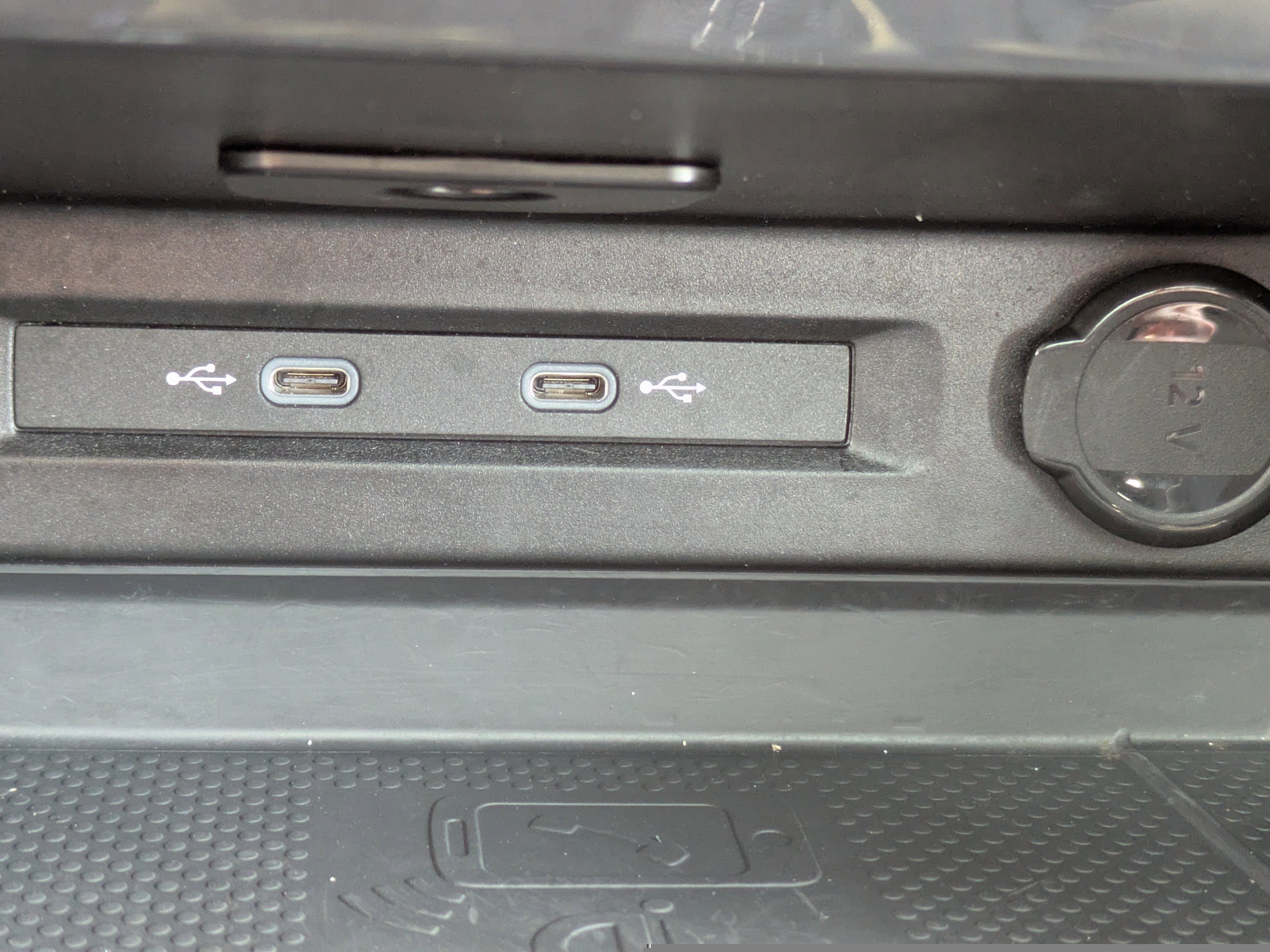 Certified 2024 Volkswagen Tiguan SEL R-Line AWD/4WD image 24