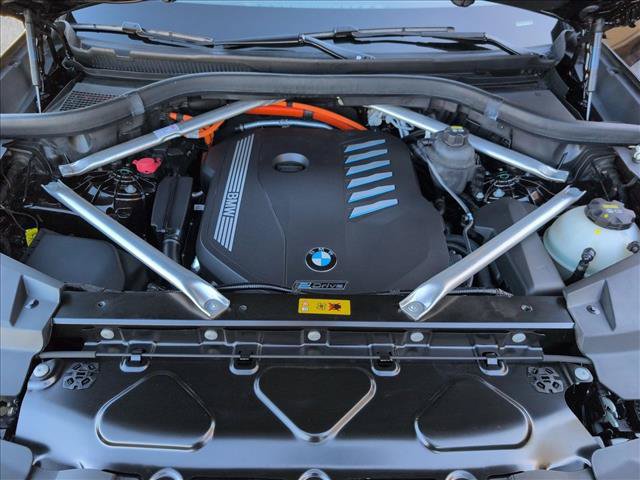 Used 2022 BMW X5 xDrive45e w/ Parking Assistance Package AWD/4WD image 25
