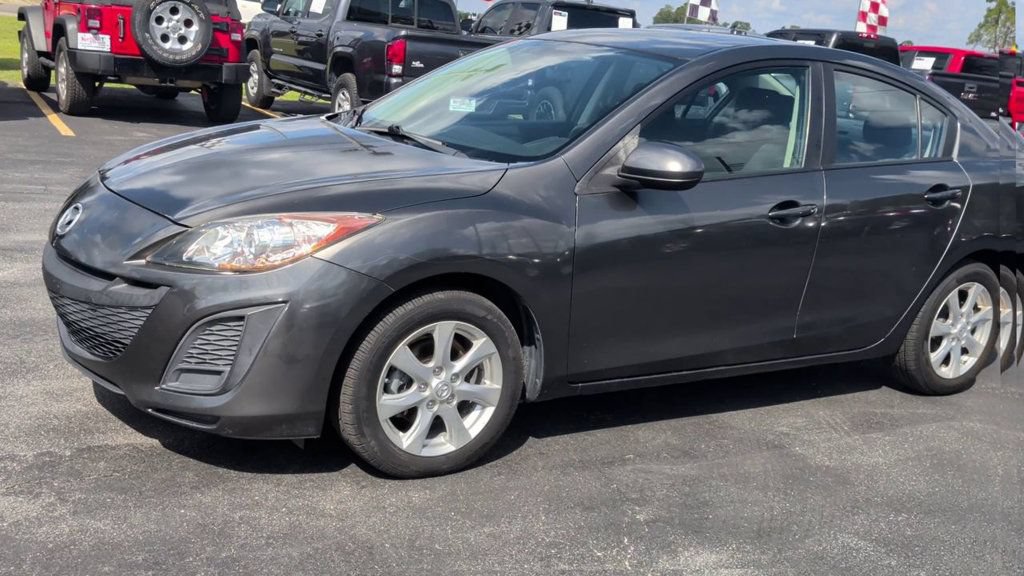 Used 2011 MAZDA MAZDA3 i Touring FWD image 4