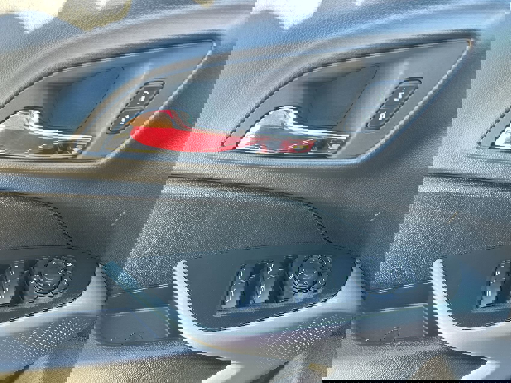 Used 2026 Chevrolet Trax LS w/ LS Convenience Package image 13