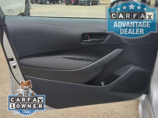 Used 2025 Toyota Corolla LE image 12