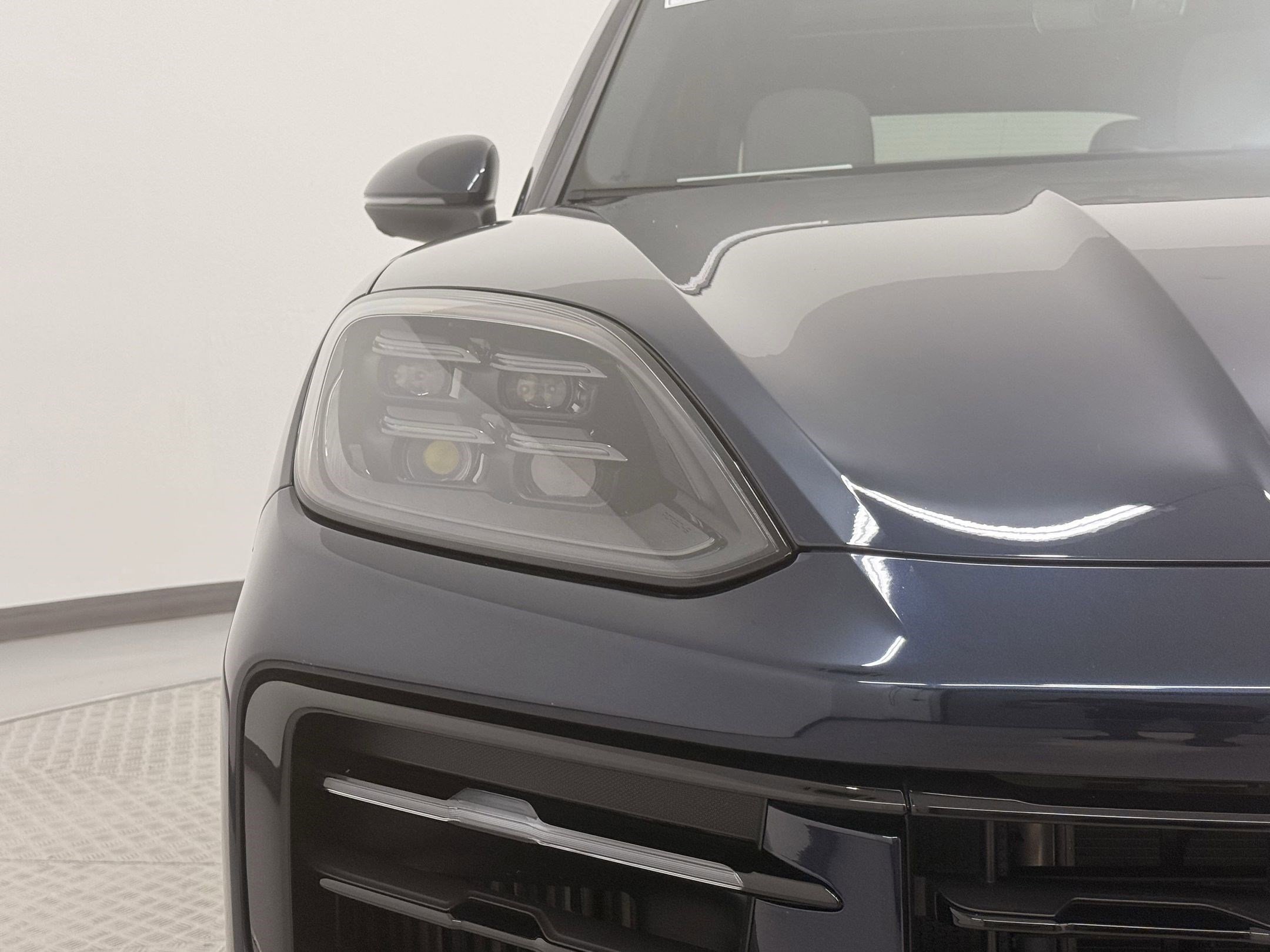 New 2025 Porsche Cayenne image 11